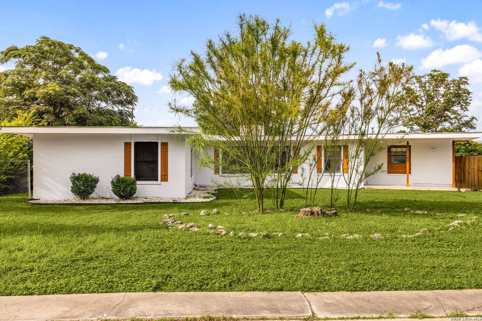 132 Rilla Vista San Antonio TX 78216
