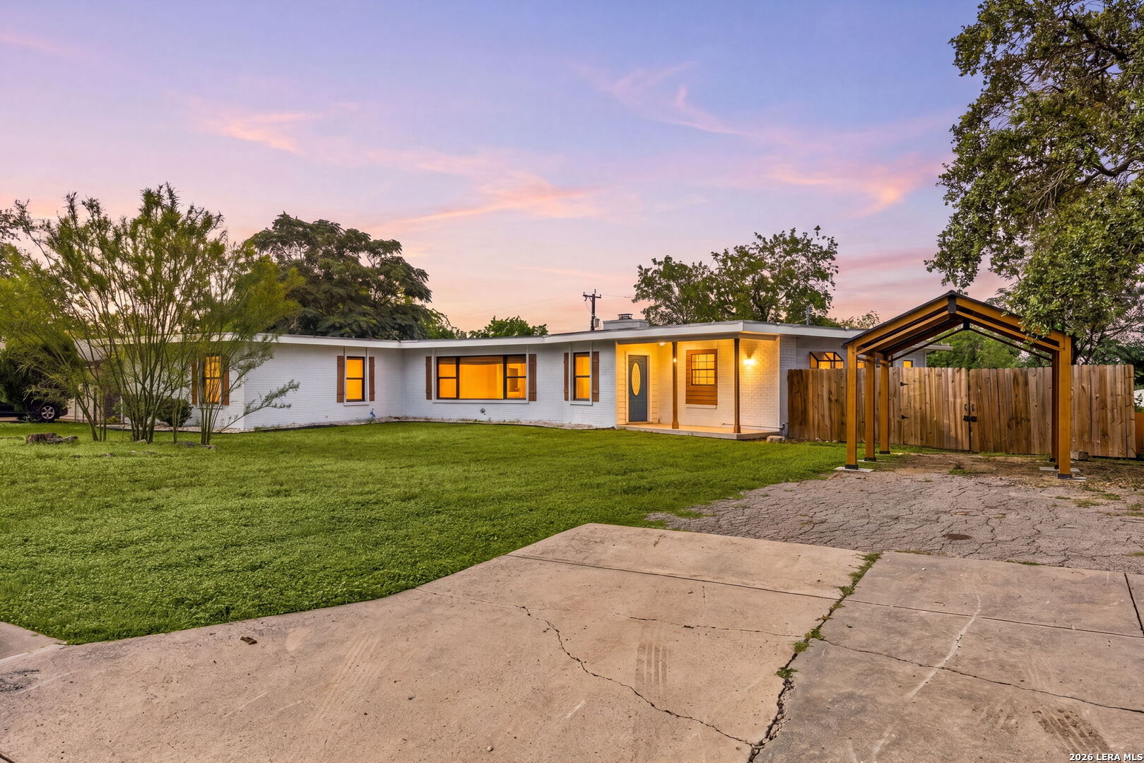 132 Rilla Vista San Antonio TX 78216