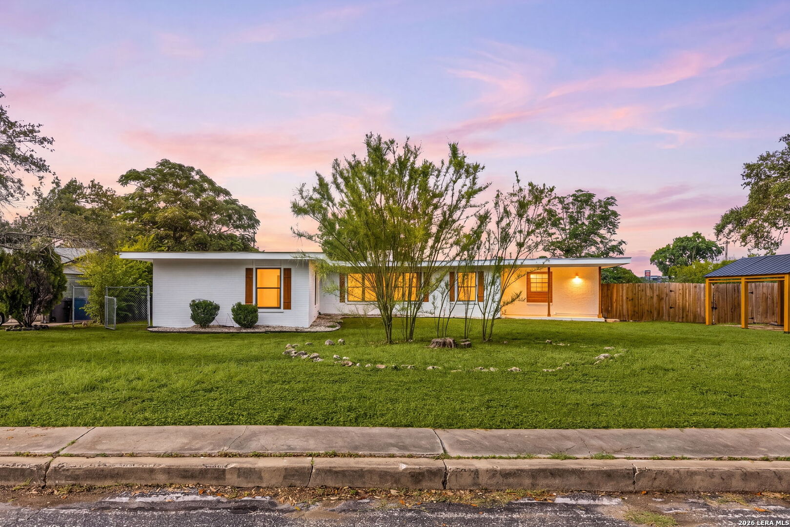 132 Rilla Vista San Antonio TX 78216