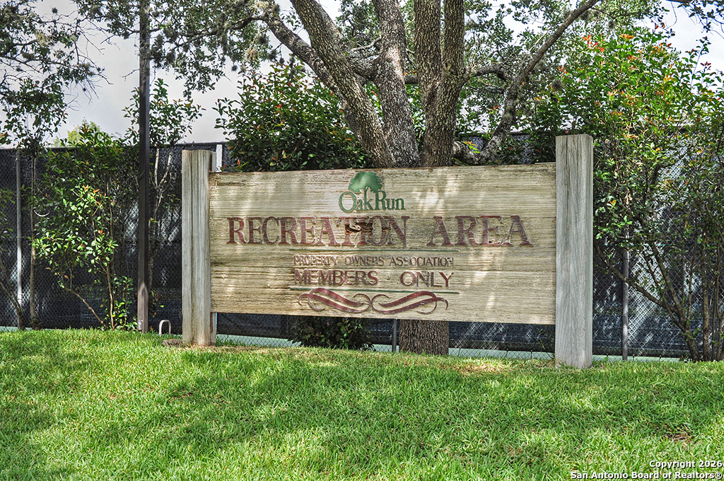 1737 Oak Wind New Braunfels TX 78132