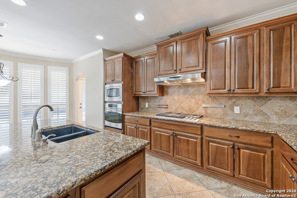 1737 Oak Wind New Braunfels TX 78132