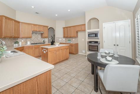 1739 Oakmont New Braunfels TX 78132