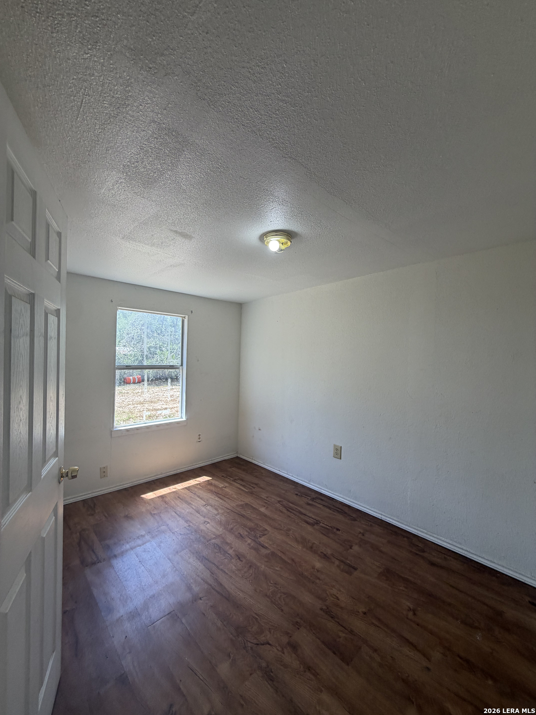 112 Fernandez Devine TX 78016