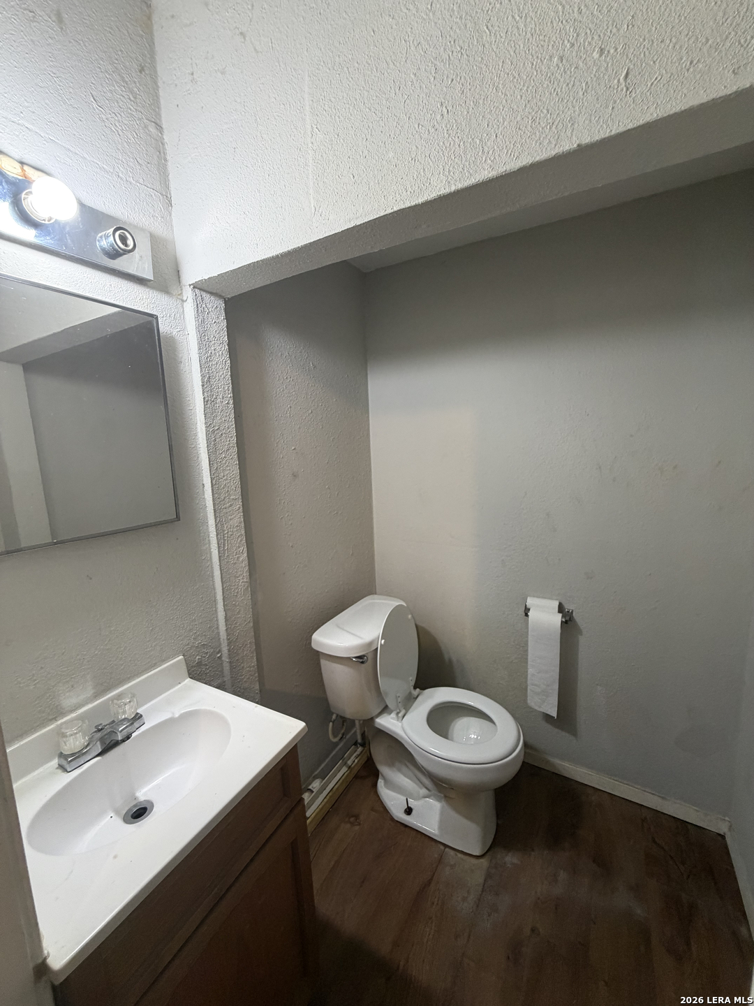 112 Fernandez Devine TX 78016