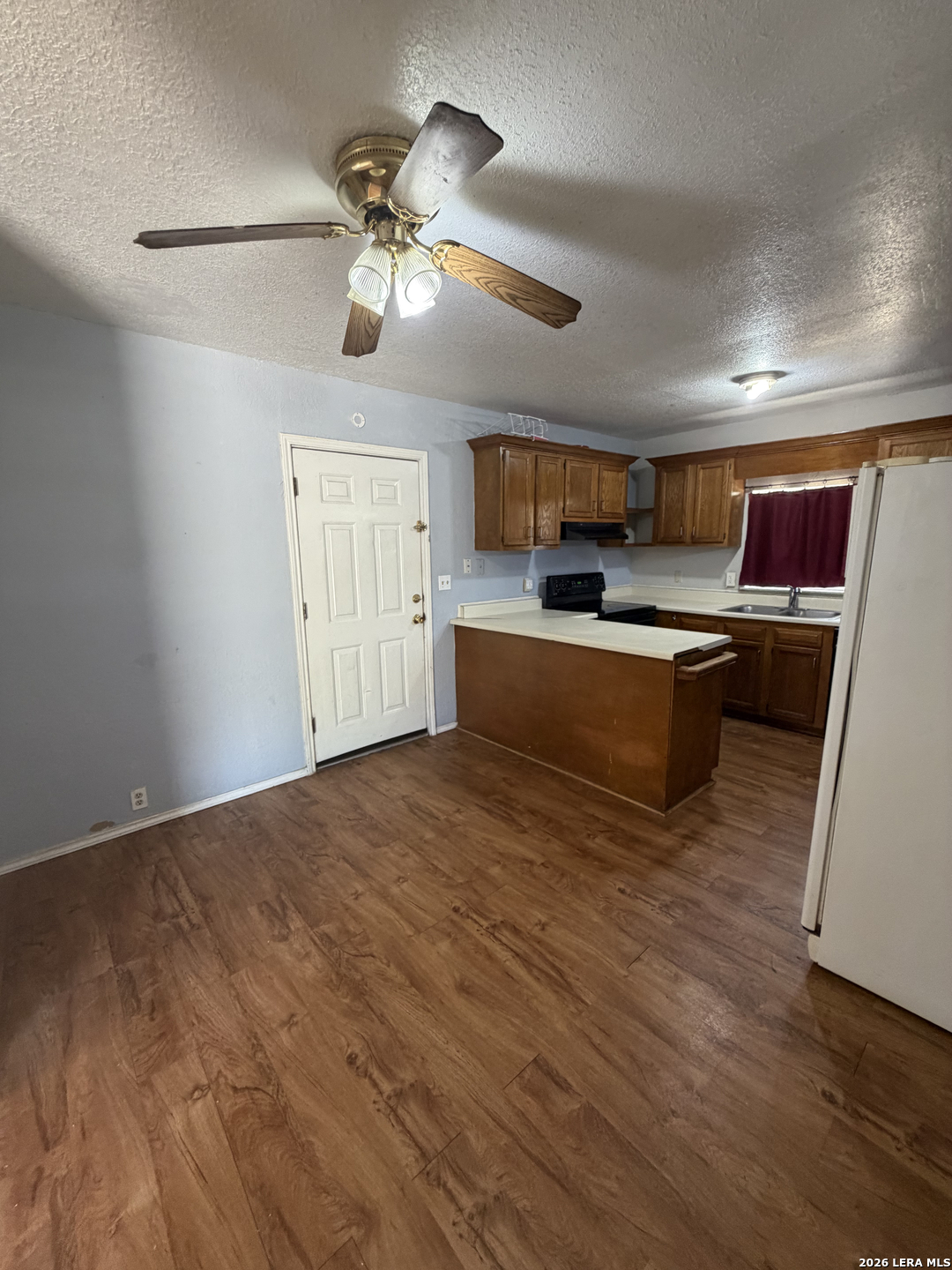 112 Fernandez Devine TX 78016