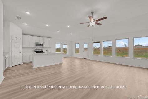 1028 Amber Lake Seguin TX 78155