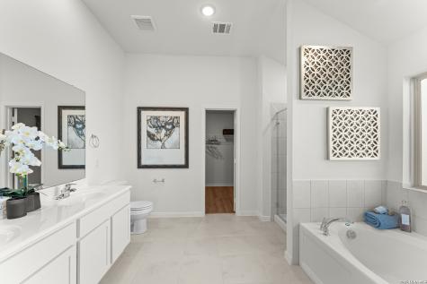 1028 Amber Lake Seguin TX 78155