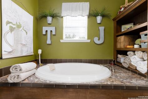 140 Twin Springs Road N Kerrville TX 78028