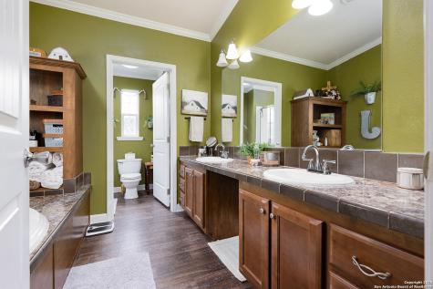 140 Twin Springs Road N Kerrville TX 78028
