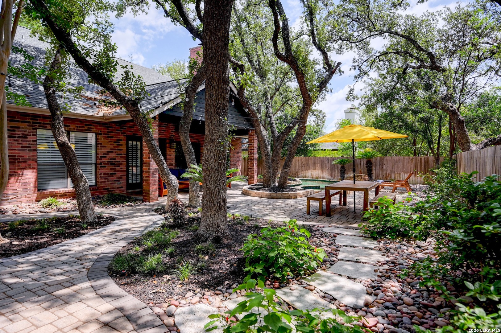 1726 Fawn Gate San Antonio TX 78248