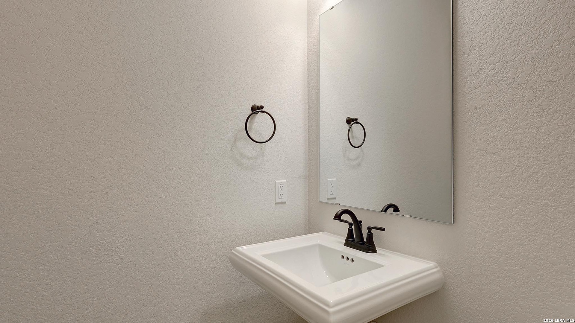 216 Boulder Creek Boerne TX 78006