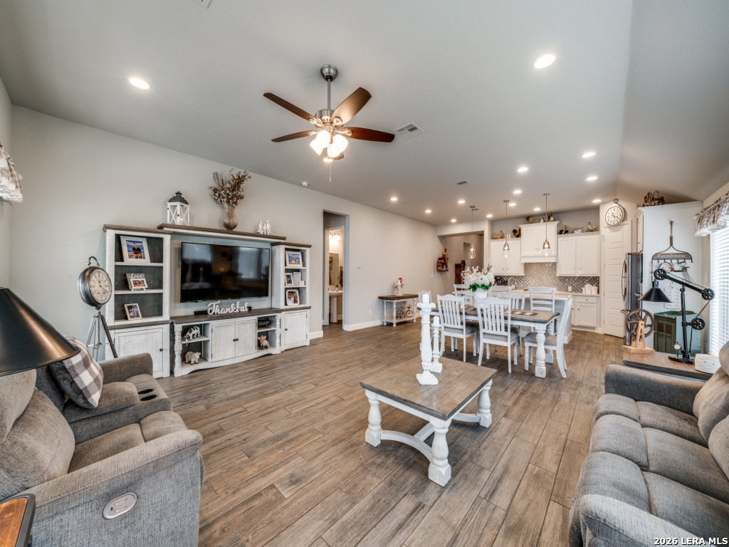 2154 Wildrye New Braunfels TX 78132