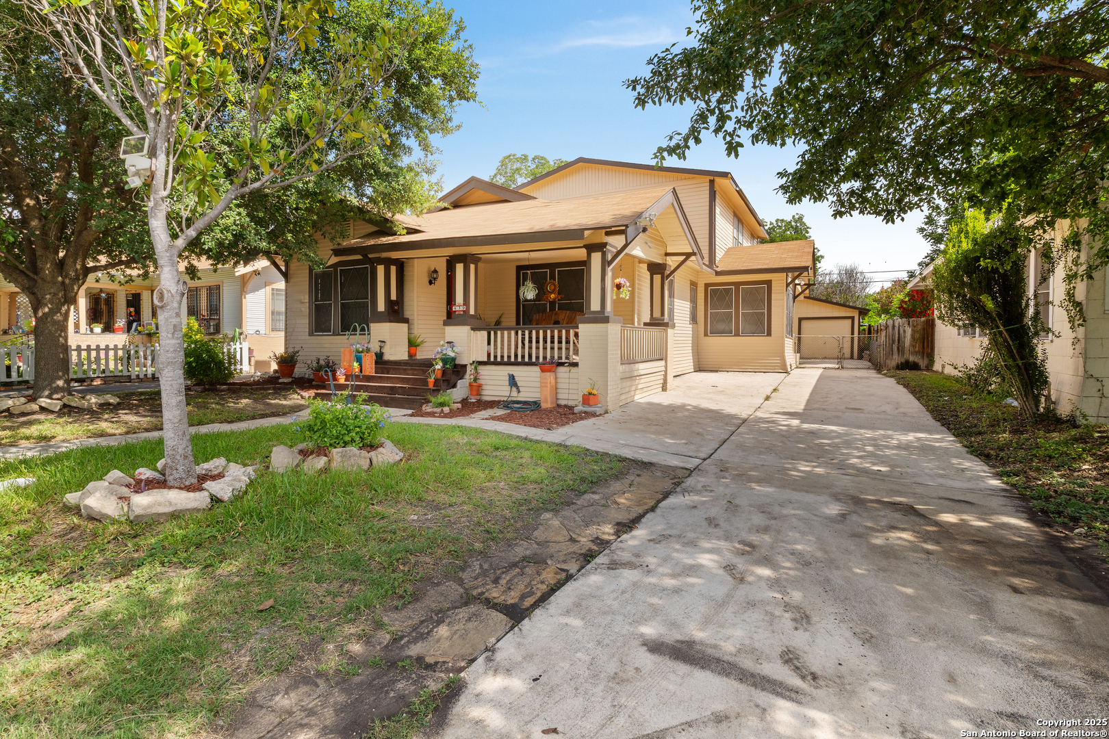 439 E French Place San Antonio TX 78212