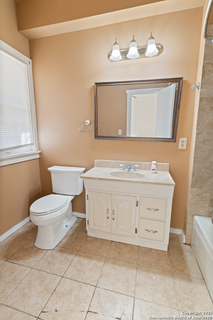439 E French Place San Antonio TX 78212