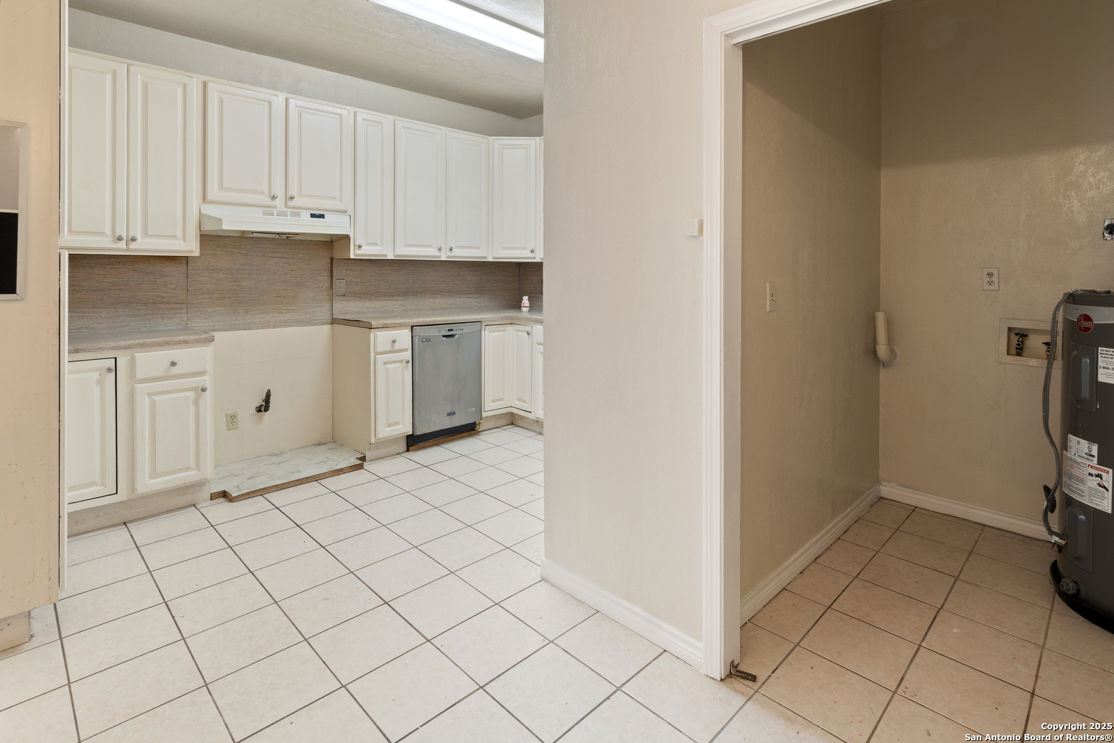 439 E French Place San Antonio TX 78212