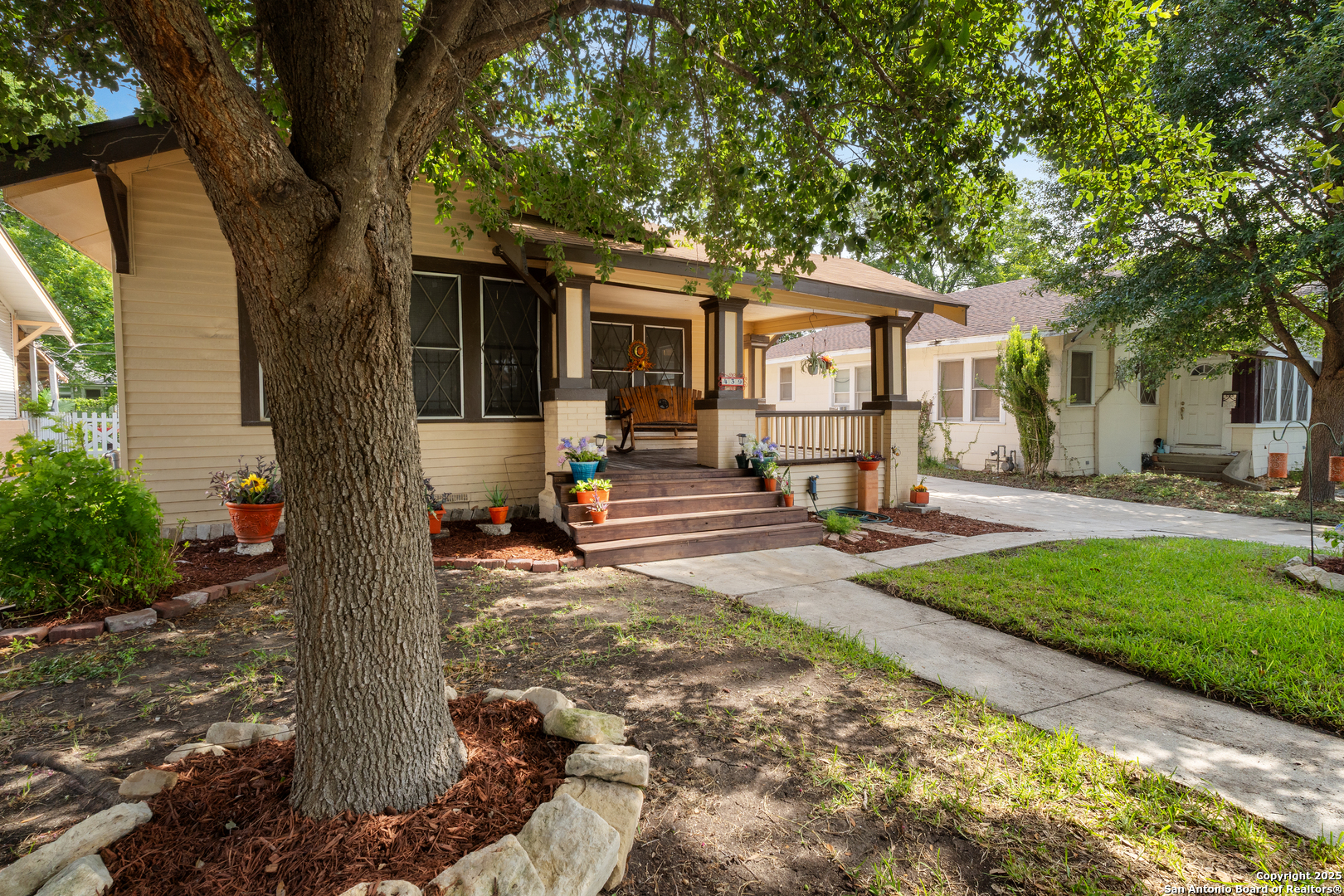439 E French Place San Antonio TX 78212