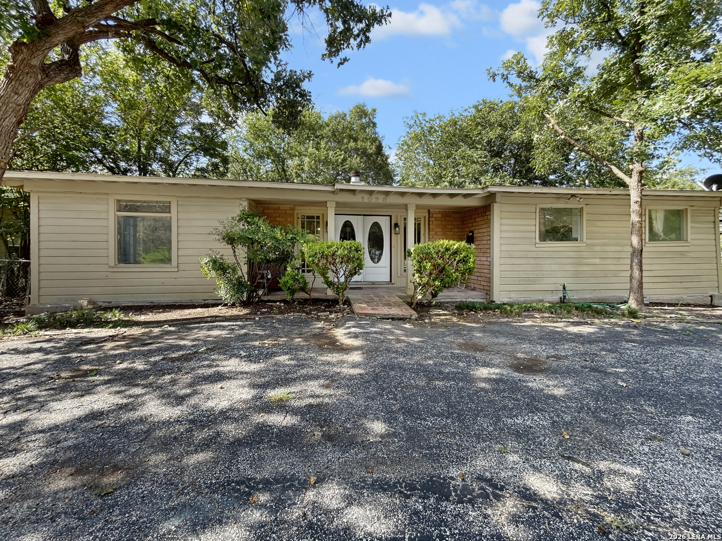 1028 Ivy Lane Terrell Hills TX 78209