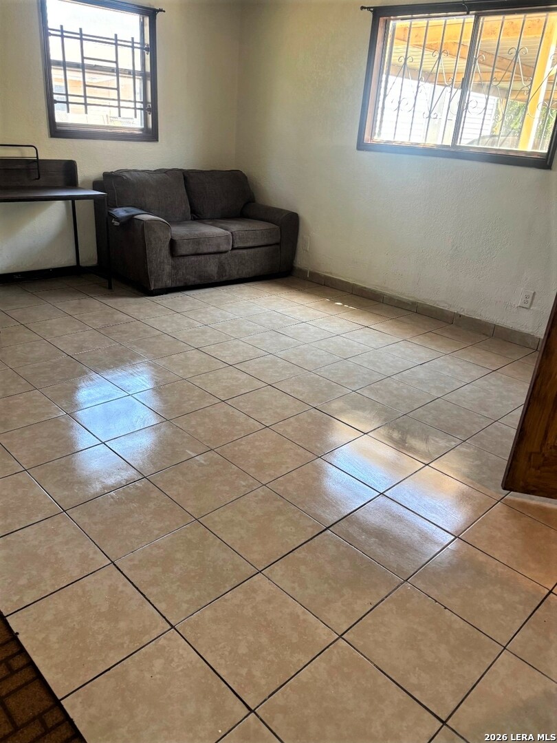 219 Burcham Avenue San Antonio TX 78221