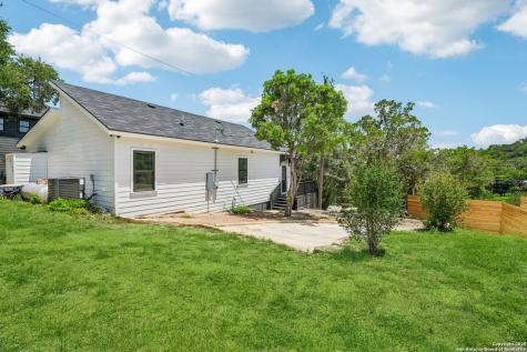 12596 Park Road 37 Lakehills TX 78063
