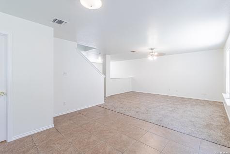 9611 Copper Falls Converse TX 78109
