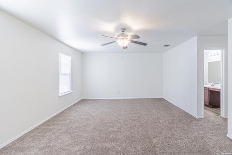 9611 Copper Falls Converse TX 78109