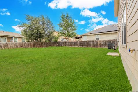 9611 Copper Falls Converse TX 78109
