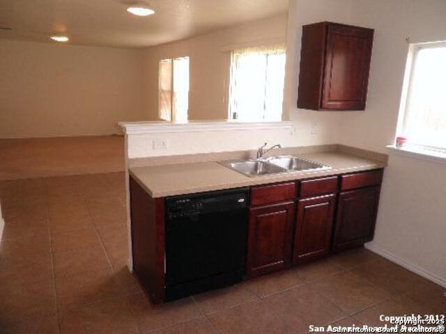 9611 Copper Falls Converse TX 78109
