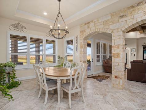 1530 County Road 132 Floresville TX 78114