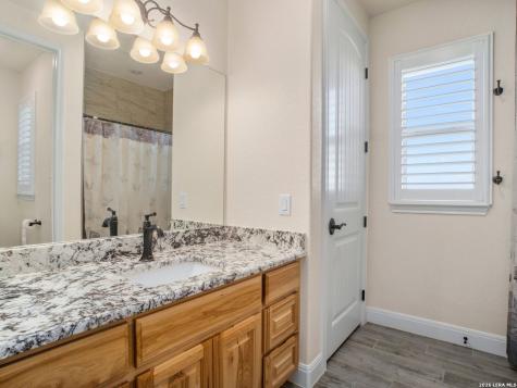 1530 County Road 132 Floresville TX 78114