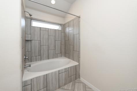 2069 Flametree New Braunfels TX 78132