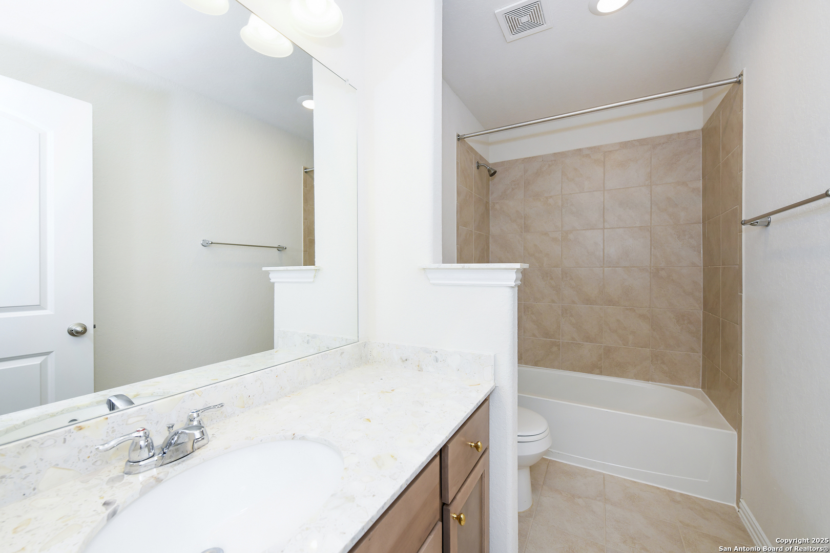 2069 Flametree New Braunfels TX 78132