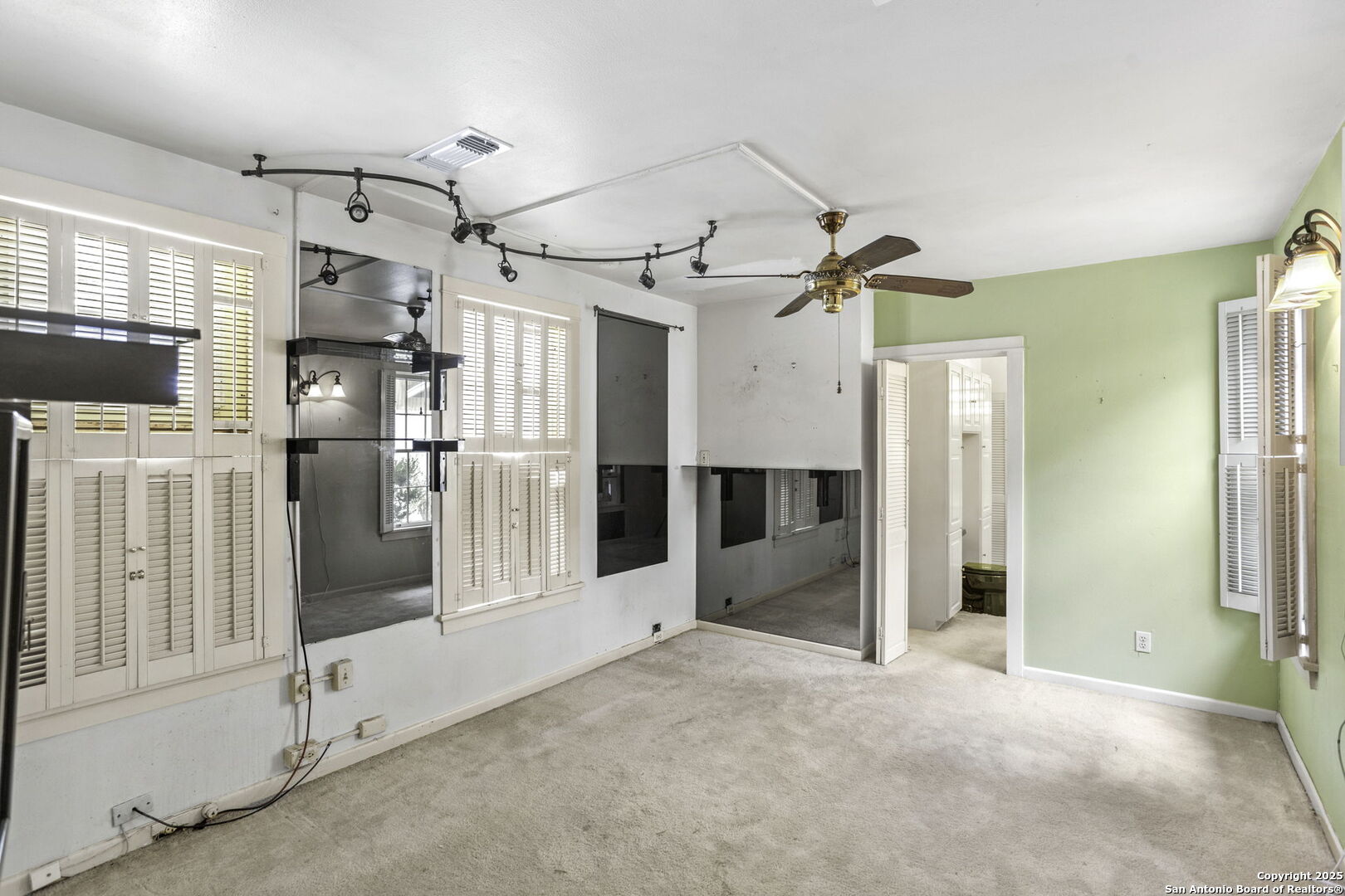 527 Kings Court San Antonio TX 78212