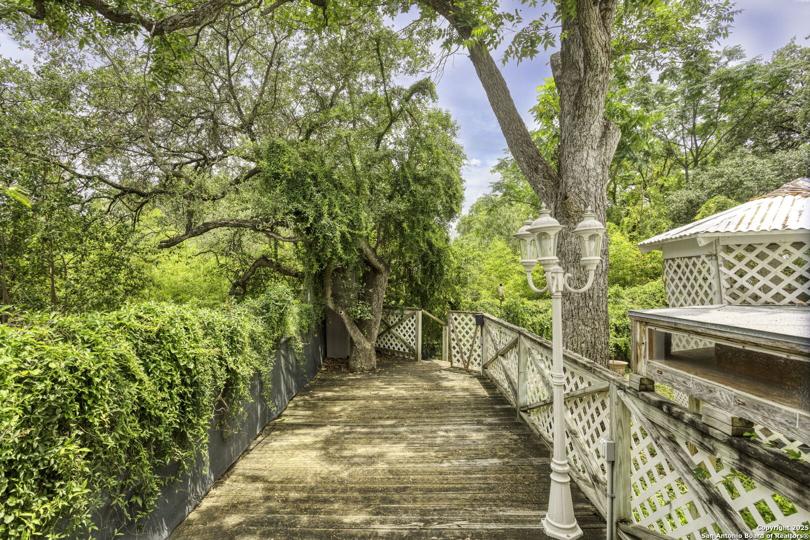 527 Kings Court San Antonio TX 78212