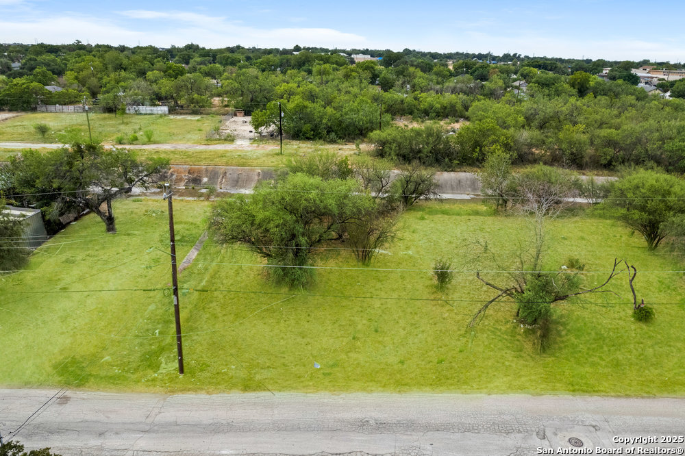 526 E Ansley Street San Antonio TX 78221