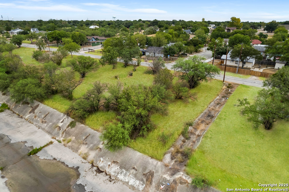 526 E Ansley Street San Antonio TX 78221
