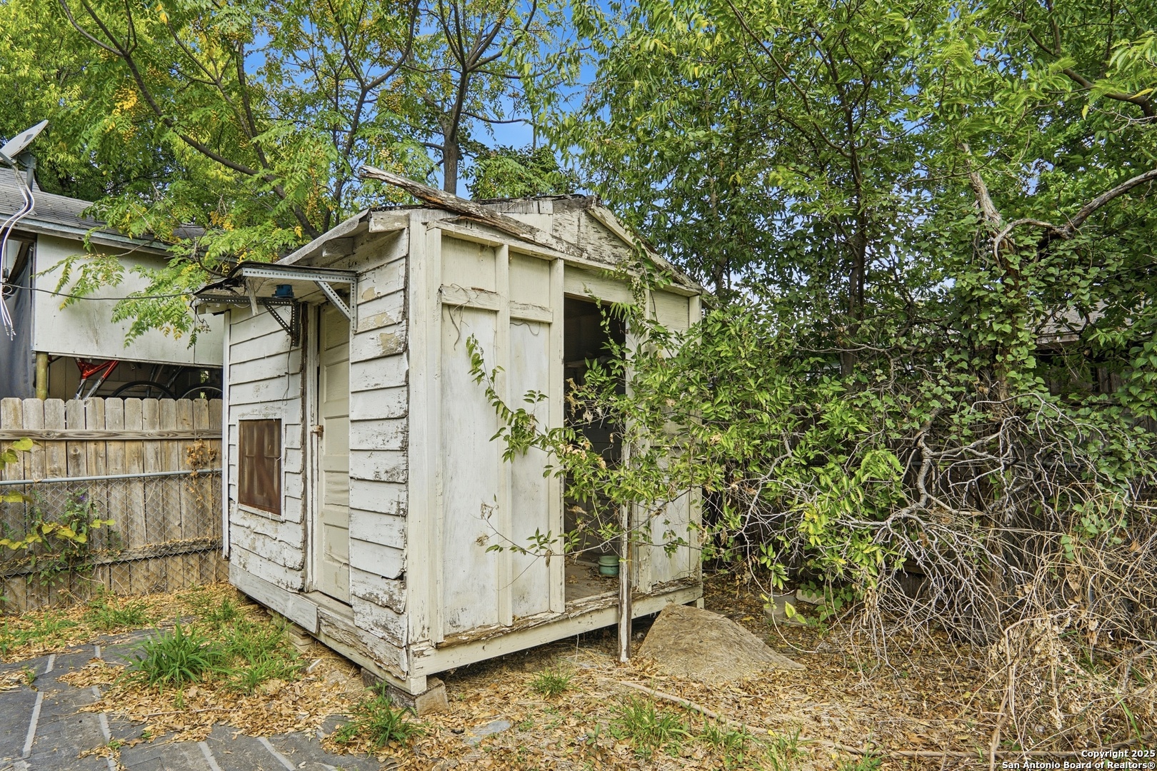 155 W Zavalla San Antonio TX 78204