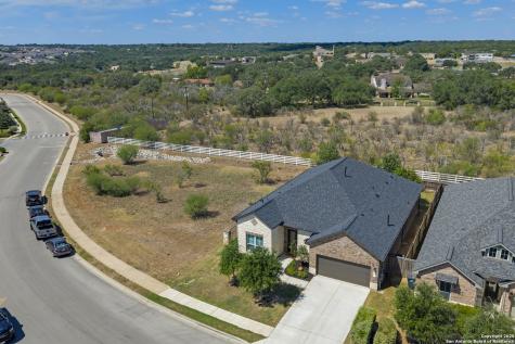 604 Academy Oaks San Marcos TX 78666