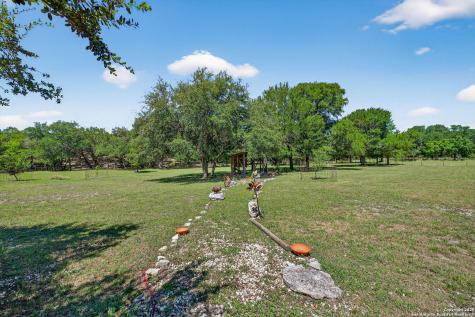 924 Wagon Creek Bandera TX 78003