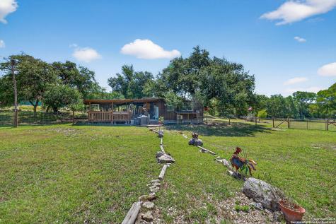 924 Wagon Creek Bandera TX 78003