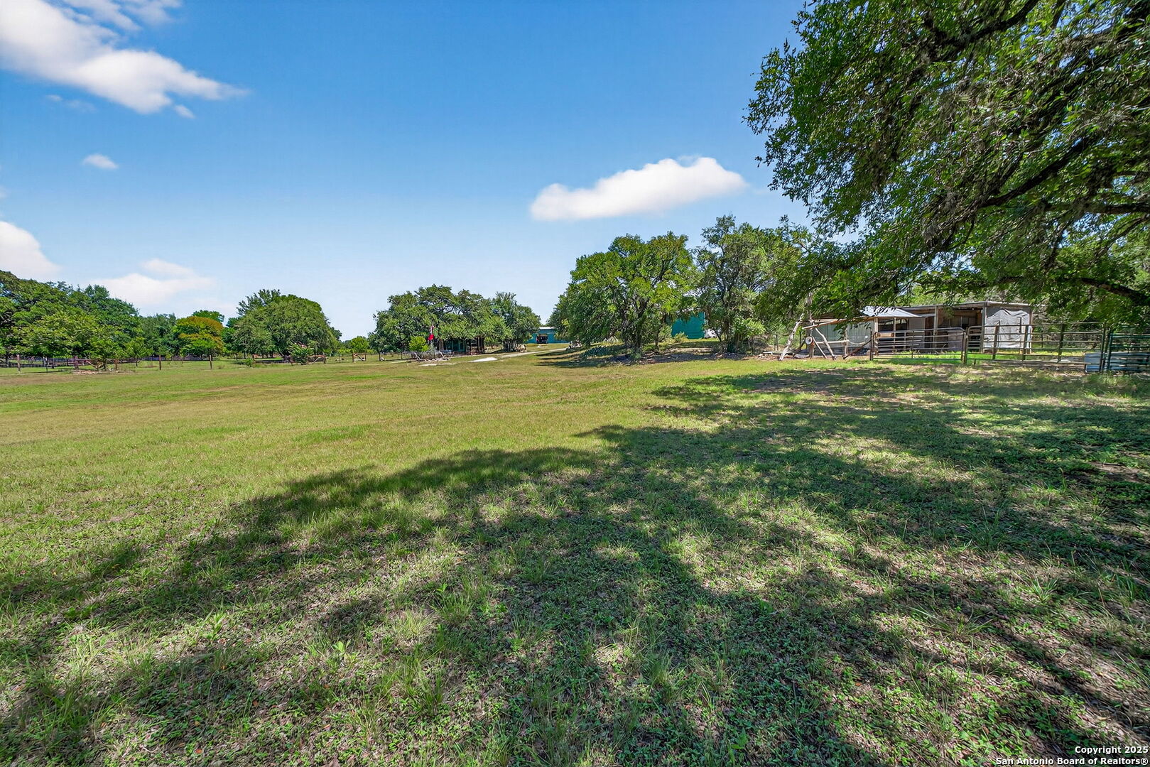 924 Wagon Creek Bandera TX 78003