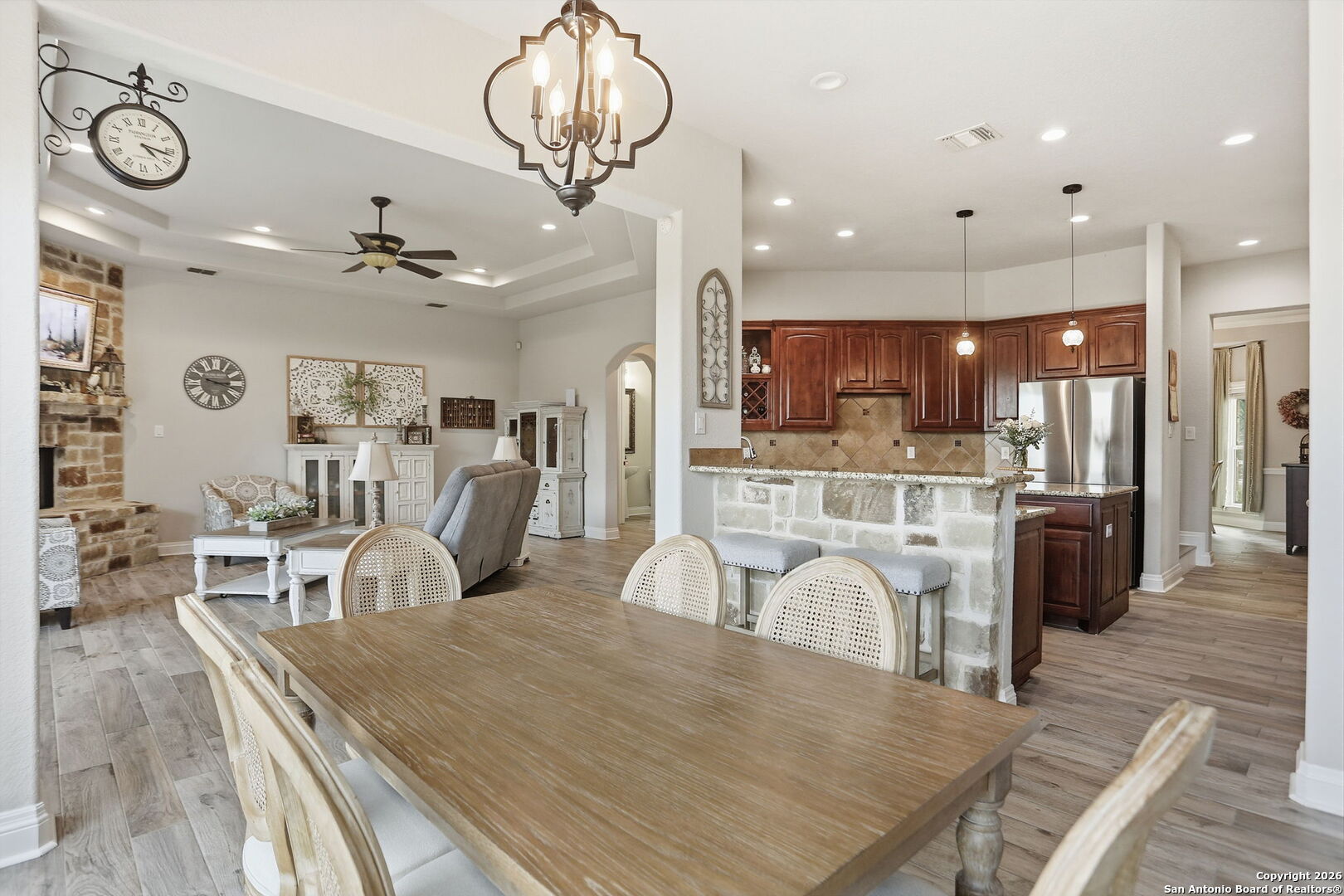426 County Road 2801 W Mico TX 78056