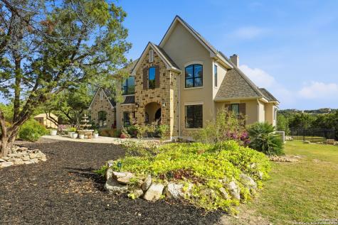 426 County Road 2801 W Mico TX 78056