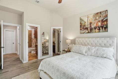 426 County Road 2801 W Mico TX 78056