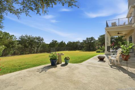 426 County Road 2801 W Mico TX 78056