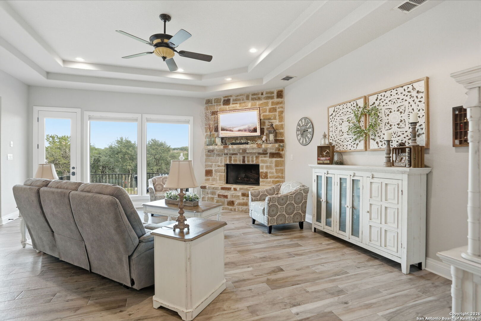 426 County Road 2801 W Mico TX 78056