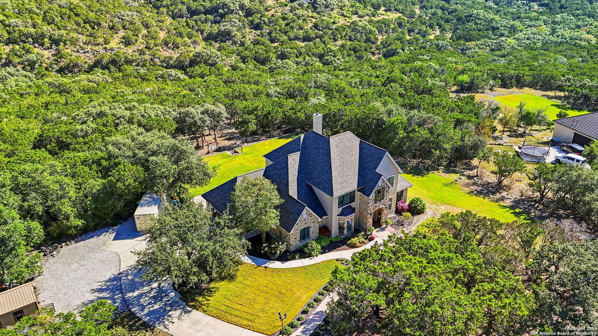 426 County Road 2801 W Mico TX 78056
