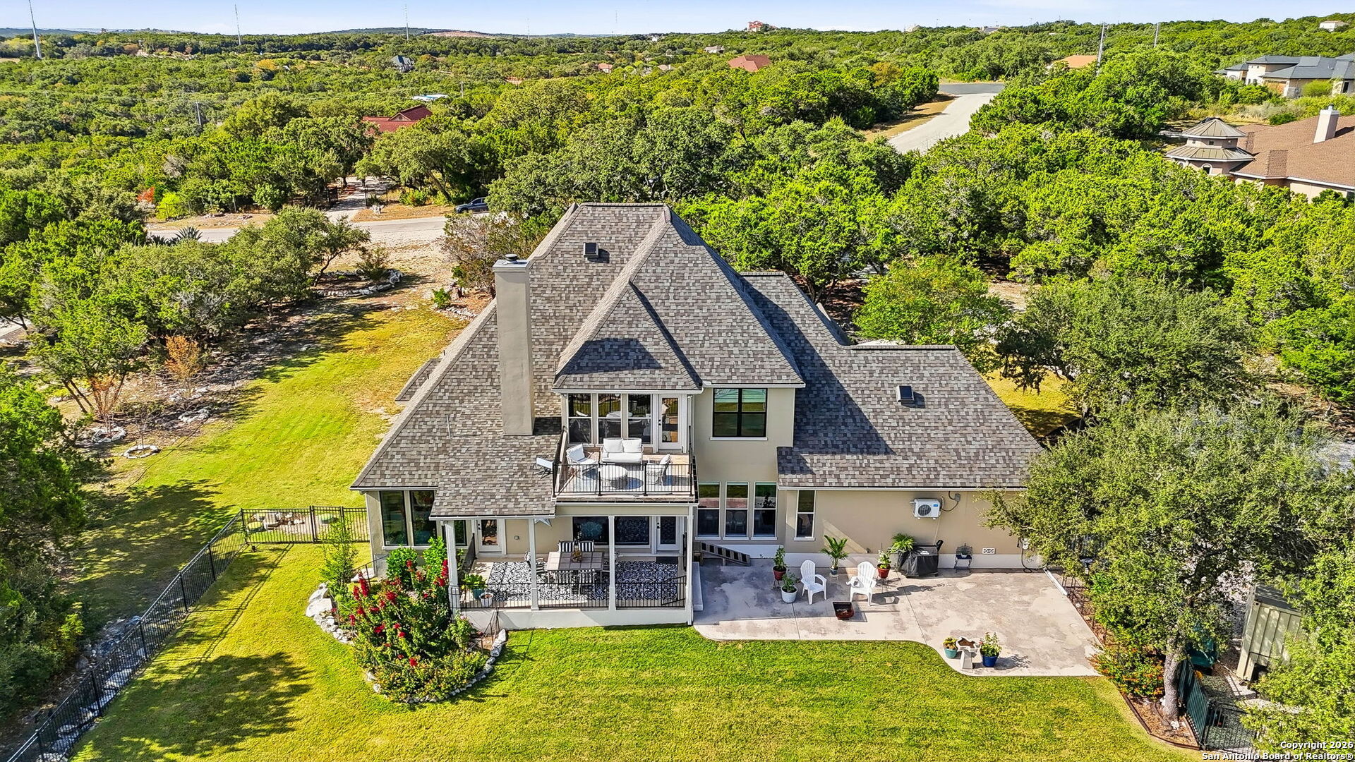 426 County Road 2801 W Mico TX 78056