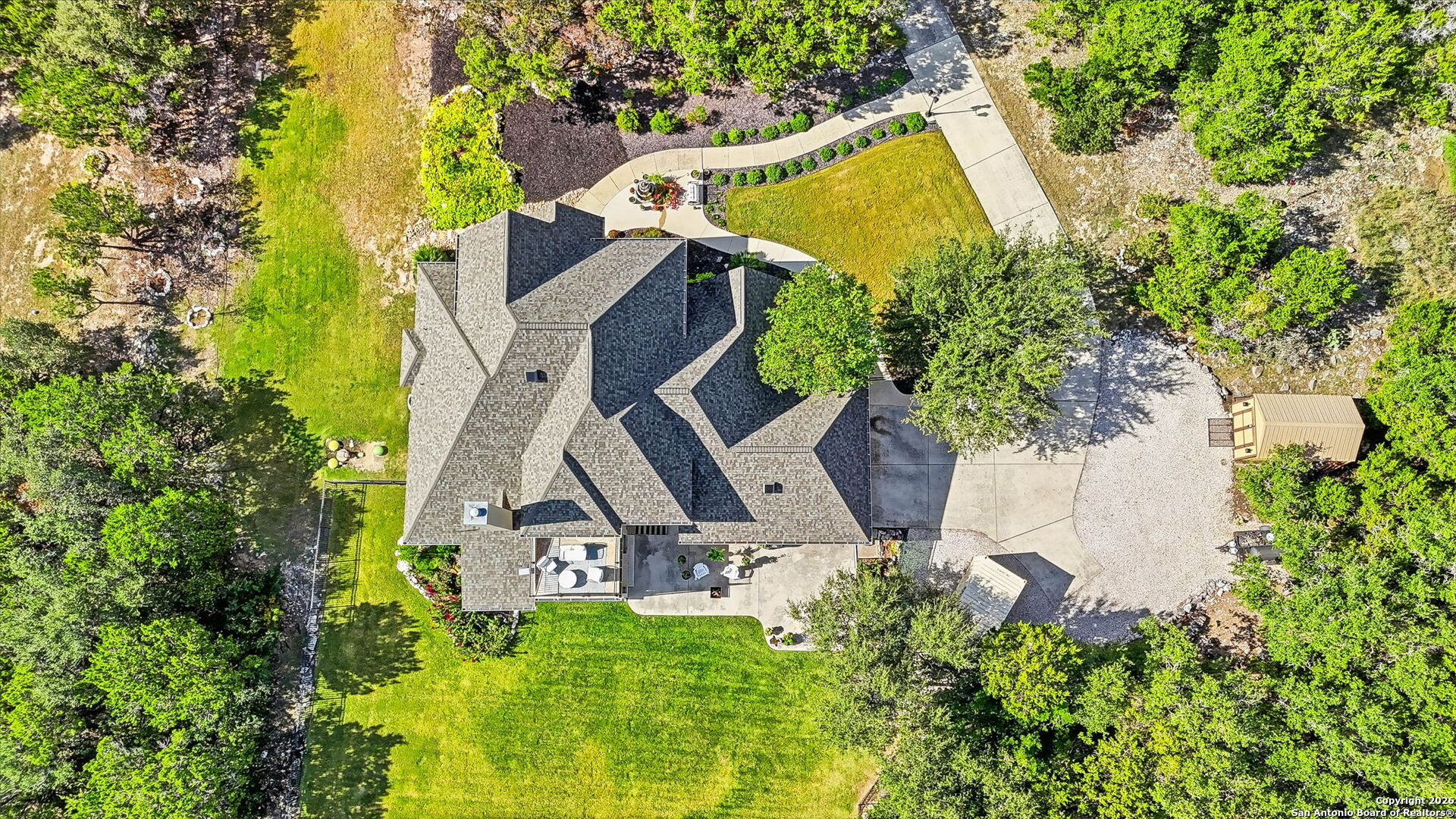 426 County Road 2801 W Mico TX 78056