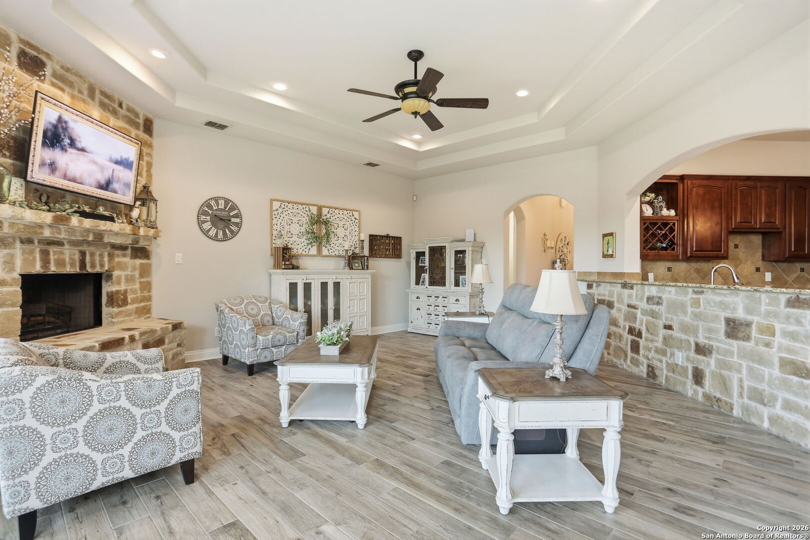 426 County Road 2801 W Mico TX 78056