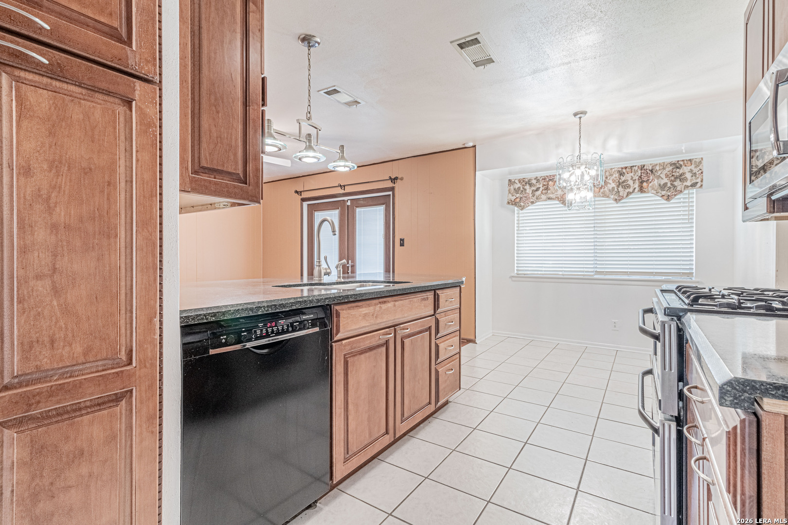 4002 Stathmore San Antonio TX 78217